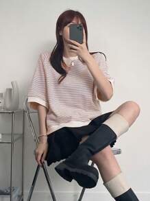 DAZY 條紋印花下垂肩TEE