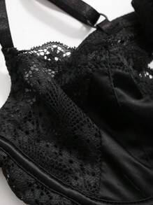 DAZY 蕾丝半透明性感钢圈薄款无衬垫文胸 - 黑色 - 查看 8