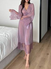 DAZY 性感蕾丝腰部收紧睡衣，搭配透明夜光材料拼布睡衣