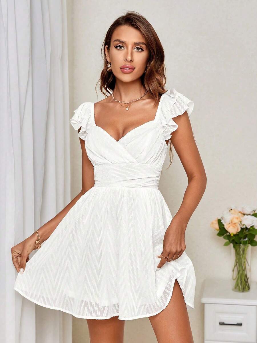 SHEIN Privé 夏季簡約浪漫A字型大碼連衣裙,腰部收緊設計,切割花紋 - 淺藍色 - 查看 1