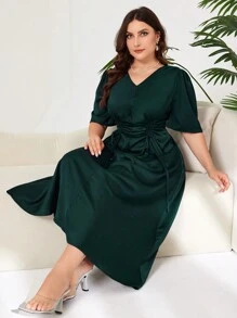Modelyn Plus Size Solid Color V-Neck Short Sleeve Summer Women's Dress - Dark Green - View 4