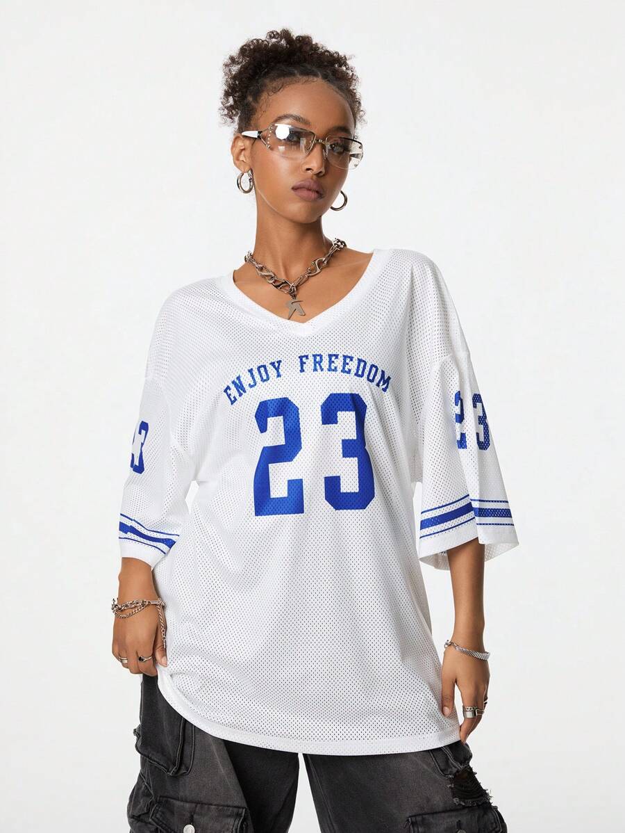 SHEIN EZwear 女款夏季垂墜肩V領足球運動衫,印有字母印花 - 白色 - 查看 1