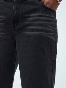 Manfinity EZcore Men's Plus Size Loose Fit Denim Shorts With Patchwork And Frayed Hem Design - Black - View 5