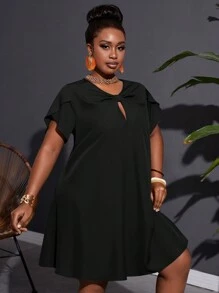 Slaydiva Plus Size Loose Fit Green A-Line Dress With Twisted Knot For Women, No Elastic Woven Plain, Suitable For Vacation And Leisure