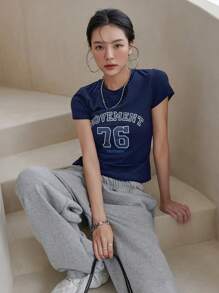 DAZY Letter Graphic Tee - Navy Blue - View 6