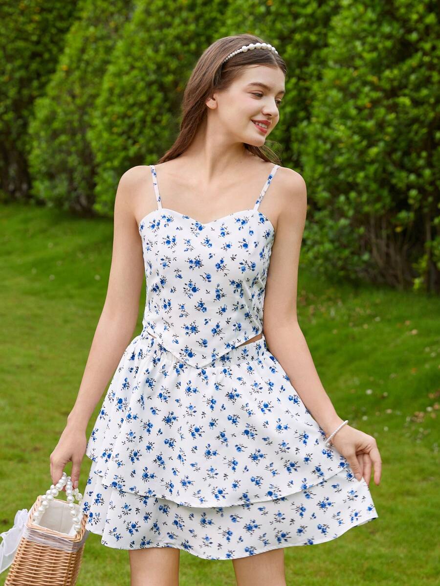 SHEIN 少女编织碎花花卉图案细肩带背心和荷叶边短裙套装 - 藍白色 - 查看 1