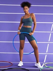 Easithlete Women's Minimalist Sports Bra With Spaghetti Strap And Back Cut-Out, Letter Printed