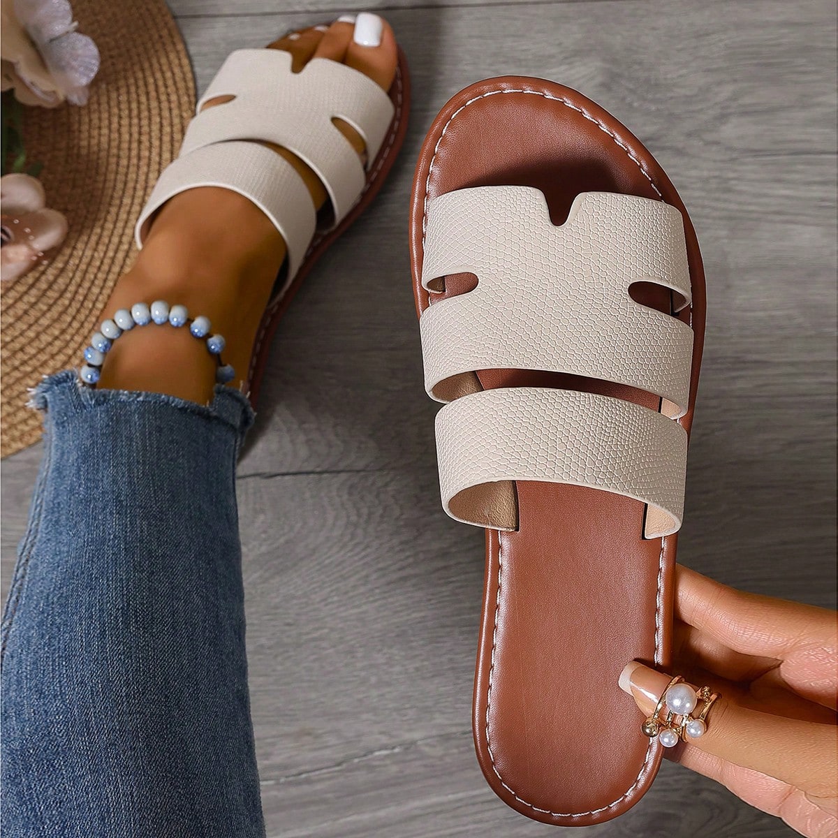 Nuevas sandalias planas tipo chanclas de primavera/verano, informales, fáciles de poner, zapatillas de playa cómodas de tacón plano y punta abierta