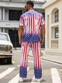 Manfinity LEGND Conjunto de camiseta casual de talla grande para hombre con cuello redondo con estampado de bandera estadounidense de manga corta y pantalones, ropa del 4 de julio
