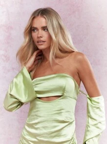 MISSGUIDED 性感缎面迷你连衣裙，露肩褶皱设计，长袖，爱尔兰主题派对晚礼服，圣帕特里克节庆祝活动幸运符连衣裙