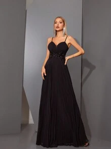 Robe en mousseline transparente Mgiacy avec broderie et appliqué perlé, avec encolure haute, col en V, taille empire et ourlet évasé. Robe de demoiselle d'honneur.