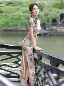 Fikoo 女士夏季服装连衣裙旗袍 - 米色碎花长款新娘/旗袍春假俱乐部礼服，短袖开衩，适合婚礼宾客、花园派对、文化活动、正式场合及外出度假穿着 - 杏色 - 查看 4