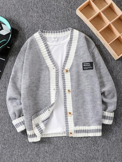 SHEIN Explorewe Tween Boy Casual Gray Fashionable Comfortable Soft Simple And Warm Loose Fit College Style Sweater Coat With V-Neckline, Contrast Trim, Long Sleeves, Knit Cardigan. Suitable For Daily Wear, Travel, School, Parties, And Outdoor Activities In Fall And Winter.