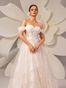 French Retro Off-Shoulder Tie-Up Women's Luxury Lace Embroidered Elegant Wedding Dress - White - View 8