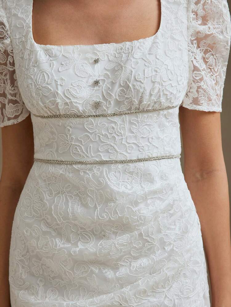 Ladies White Lace Short Puff Sleeve Waisted Dress