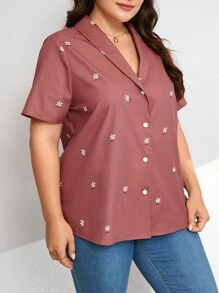 Mulvari Camisa elegante de manga corta para mujer de talla grande con estampado de margaritas y cuello chal, ideal para el verano