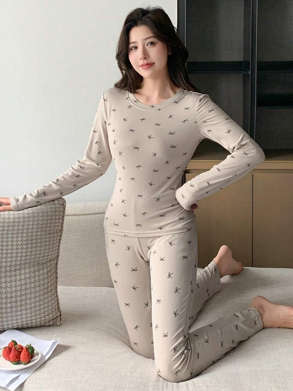 Bowknot Allover Print Lightweight Slim Fit Pajama Set, Fall Winter Clothes