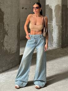 CasuGlow VINTAGE Casual WASH HIGH WAIST WIDE LEG CUT ASYMMETRIC BELT DETAIL Daytime Light Blue Summer - Medium Wash - View 3