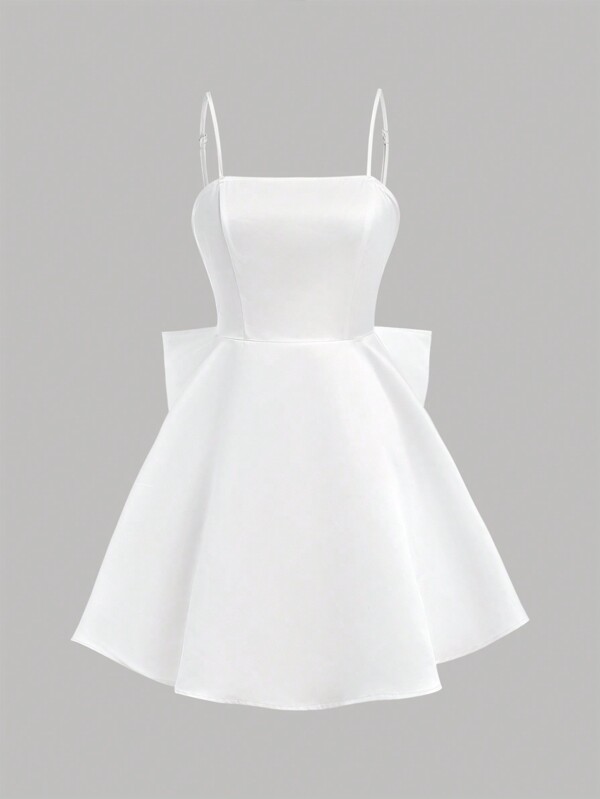 SHEIN Girlism Vestido trasero unicolor tejido para adolescente con color satén y gran lazo desmontable, vestido informal con tirantes