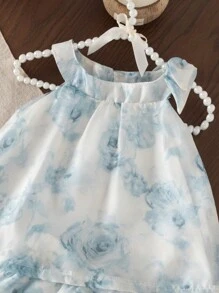 SHEIN Summer Fashionable Outfit For Little Girls, 2pcs Sleeveless Vest And Shorts Set