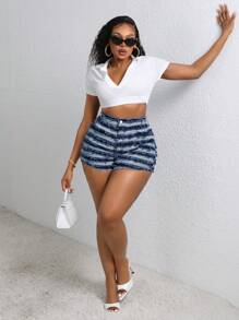 SHEIN SXY Shorts de moda de talla grande de mezclilla con dobladillo deshilachado