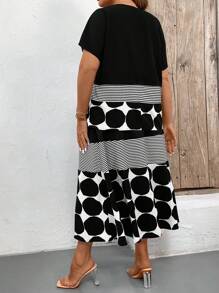 SHEIN LUNE 條紋和波點印花蝙蝠袖T恤和裙子套裝 - 黑與白 - 查看 2