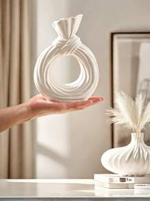 1pc White Ceramic Vase 1 Piece Set, Nordic Modern Bohemian Style Hollow Donut Vase Decoration, Home Decoration Vase, Minimalist Decorative Vase Gifts Birthday Graduation