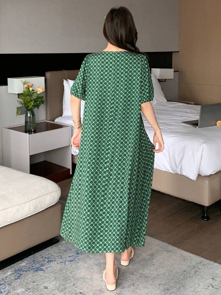 Lightweight And Breathable Allover Print Casual Short Sleeve Sleep Dress, Moo Moo Pajama