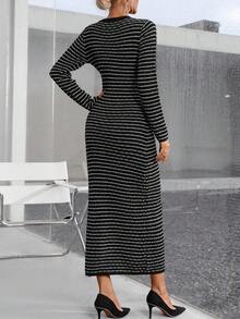 女士春秋圆领长袖条纹优雅针织连衣裙（随机条纹）