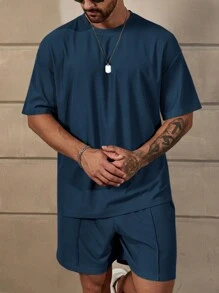 Manfinity Homme Loose Fit Men's Solid Color Drop Shoulder T-Shirt And Shorts Set