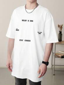 Manfinity Roghcode Herren Lässiges Crew Neck T-Shirt mit Buchstaben Aufdruck, kurzen Ärmeln und Oversized Passform für den Schulstart im Sommer