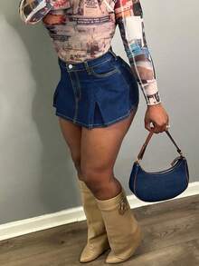 Women's Pleated Elastic Figure-Hugging Mini Denim Shorts For Summer - Dark Wash - View 5