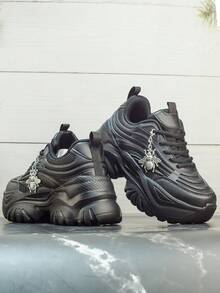 女士黑色運動鞋，防污搖滾風格，配時尚蜂編掛飾，楔形跟和厚底，戶外休閒鞋，厚實運動風，圓頭，鞋帶式，防滑，耐磨，具有減震功能，平緩舒適，輕盈，透氣網布，快速乾燥，適合慢跑、散步、徒步旅行、日常穿著、學校、工作、開車、旅遊等 - 黑色 - 查看 2