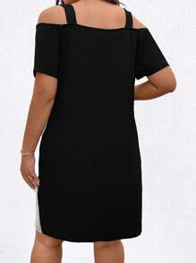 Vestito estivo Plus con dettagli a blocchi di colore e spalle scoperte