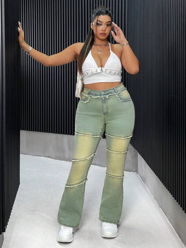 SHEIN ICON Jeans casuales de mezclilla para mujeres de talla grande con dobladillo deshilachado y bolsillos empalmados