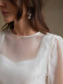 Anewsta 女士夏季網眼圓領短泡袖上衣和閃閃發光的馬甲優雅套裝 - 白色 - 查看 3