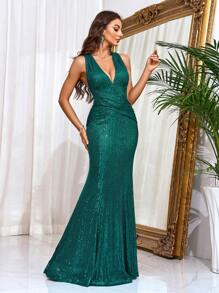 Deep V-Neck Fitted Sequin Mermaid Formal Dress - Green - View 1