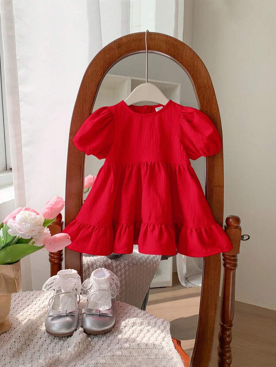 SHEIN LMoss Kids LMoss Baby Girl 可爱休闲女婴夏季泡泡袖宽松纯色纹理设计连衣裙 - 紅色 - 查看 1