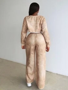 Slaydiva 秋冬季休閒簡約圓領長袖寬鬆落肩鬆口設計截短毛衣闊腿褲V字型交叉腰帶全寬卡其印花女士兩件套-G - 卡其色 - 查看 3