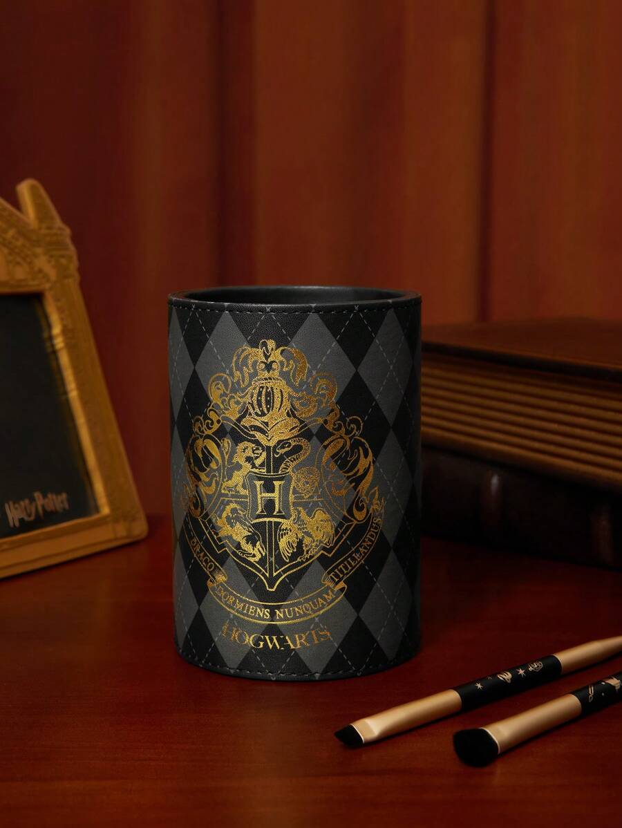 HARRY POTTER X SHEIN Badge & Letter Print Makeup Brush Holder,Gifts - Black - View 1