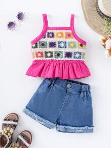 SHEIN Conjunto de top de tirantes con ribetes de ganchillo y pantalones cortos de mezclilla con flecos acanalado para chicas jóvenes de vacaciones - Rosa Fucsia - Ver 1