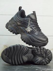 女士黑色運動鞋，防污搖滾風格，配時尚蜂編掛飾，楔形跟和厚底，戶外休閒鞋，厚實運動風，圓頭，鞋帶式，防滑，耐磨，具有減震功能，平緩舒適，輕盈，透氣網布，快速乾燥，適合慢跑、散步、徒步旅行、日常穿著、學校、工作、開車、旅遊等 - 黑色 - 查看 4