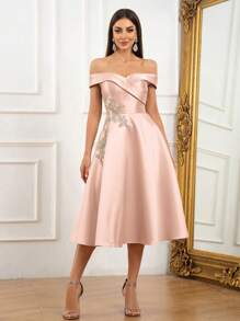 SHEIN Belle 优雅、奢华、华丽、迷人、简洁大方的女士经典闪亮缎面露肩翻领重磅刺绣串珠花卉装饰高腰 A 字形伞裙；适合母亲节、音乐节、返校季、毕业季、舞会、下午茶、约会之夜、聚会、鸡尾酒会、正式礼服舞会半正式婚礼宾客礼服、生日、返校节