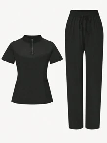 SHEIN TaskFit Ensemble uniforme de pantalon long et chemise à manches courtes simple de couleur unie pour grande taille, à zip au col, uniforme et blouse pour grande taille - Noir - Voir 1