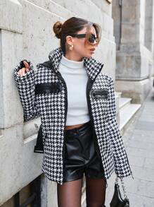 RueChic Houndstooth Pattern Puffer Coat With Zipper And 2 Pocket - Black and White - View 3