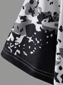 Manfinity LEGND Plus Splash Ink Print Tee & Shorts