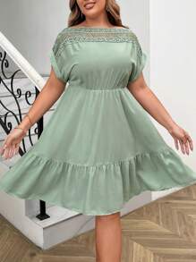 Calvaya 加大號對比蕾絲荷葉邊連衣裙 - 綠色 - 查看 4