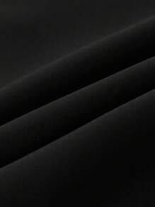 ROMWE MEN 男士夏季老虎字母印花短袖衫和束腰短褲2件套，適用於春季和夏季