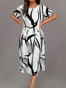 EMERY ROSE Plus Size Women's Random Printed Simple Daily Dress Maxi Women Outfit - Black and White - View 3