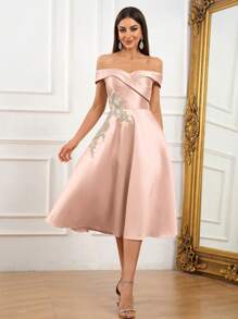 SHEIN Belle 优雅、奢华、华丽、迷人、简洁大方的女士经典闪亮缎面露肩翻领重磅刺绣串珠花卉装饰高腰 A 字形伞裙；适合母亲节、音乐节、返校季、毕业季、舞会、下午茶、约会之夜、聚会、鸡尾酒会、正式礼服舞会半正式婚礼宾客礼服、生日、返校节